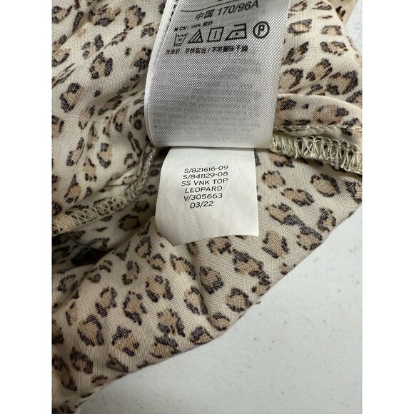 Gap Top Medium Women's Short Sleeve V-Neck Brown Tan Leopard Print - Picture 7 of 9